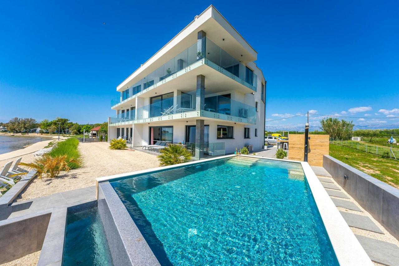 Jimmys Beach Privlaka - Direkt Am Meer, Tollem Blick Und Beheiztem Pool Dış mekan fotoğraf