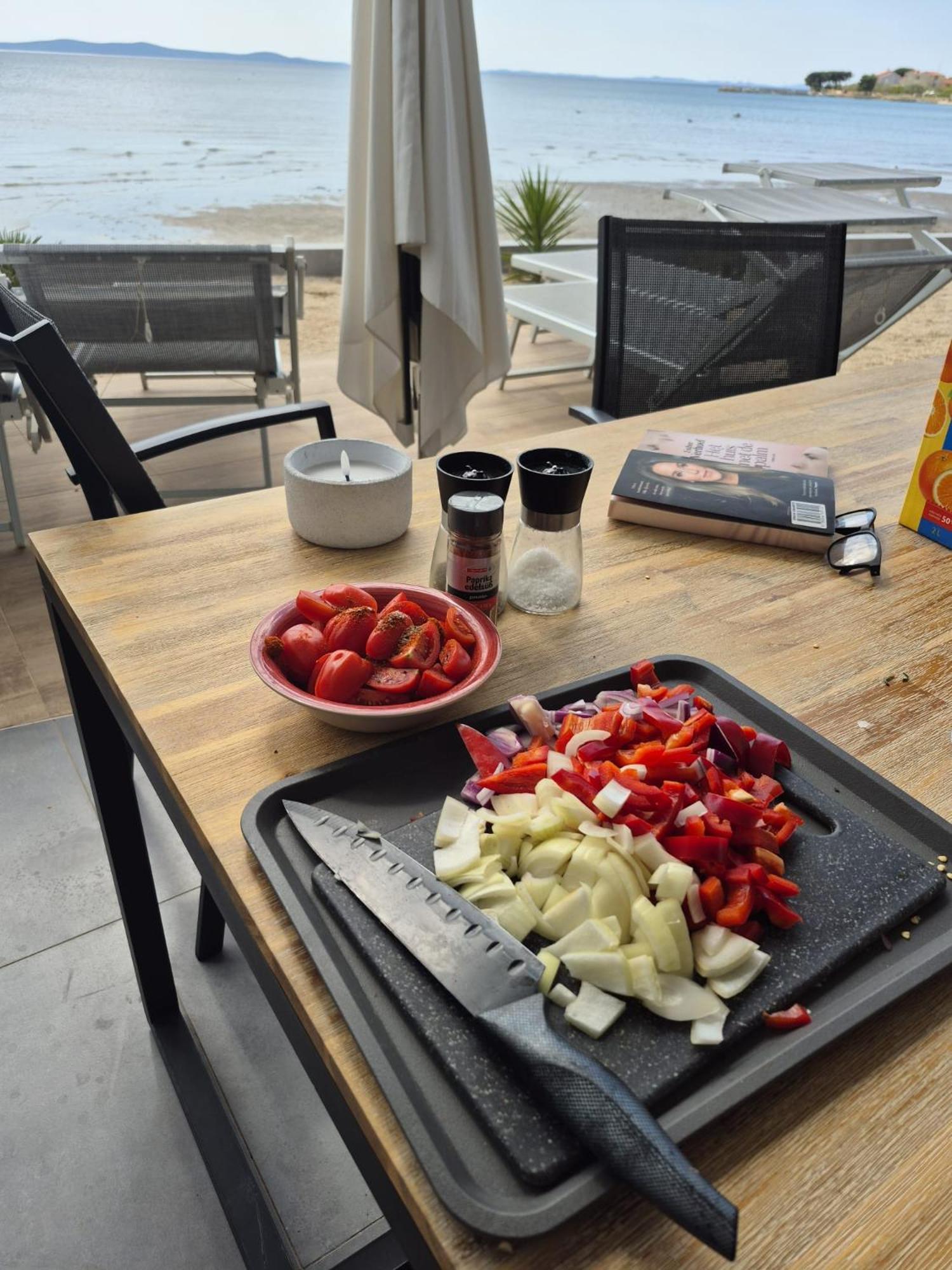 Jimmys Beach Privlaka - Direkt Am Meer, Tollem Blick Und Beheiztem Pool Dış mekan fotoğraf