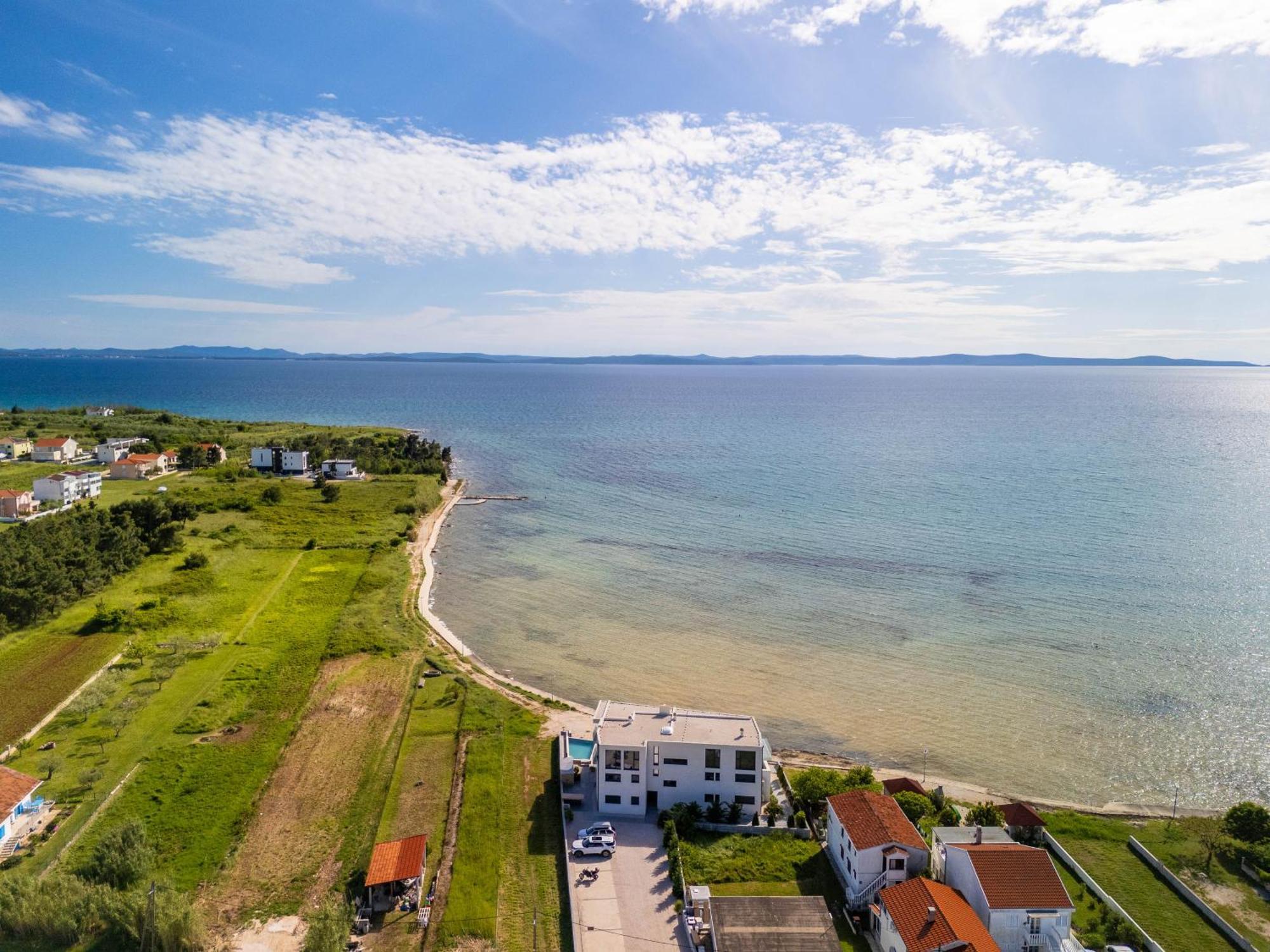 Jimmys Beach Privlaka - Direkt Am Meer, Tollem Blick Und Beheiztem Pool Dış mekan fotoğraf